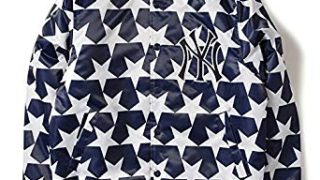 中島健人くんがドロ警で着用の衣装・Majestic マジェスティック NEWYORK YANKEES ニューヨーク ヤンキース ALL OVER STARS STADIUM JACKET ジャケット MM23-NY0076-NVY5 NAVY