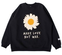 宮近海斗　私服　トラジャ　Travis Japan　MYne マイン / flower printed pullover