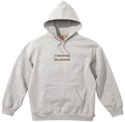 藤ヶ谷太輔　A-Studio＋　私服　【BURBERRY】Supreme X Burberry Box Logo Hooded Sweatshirt　スウェット　パーカー