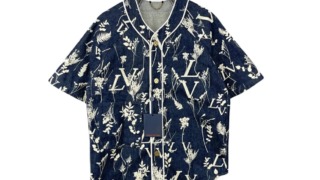 永瀬廉　キンプリ　衣装　私服　ピース　Louis Vuitton　LOUIS VUITTON 2020AW LV Leaf Denim Baseball Shirt